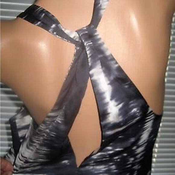 BCBGMaxAzria Open Twisted Racerback Womens Edita Black White Top size XS - Picture 3 of 8